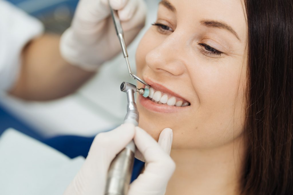 Preus de carilles dentals a França