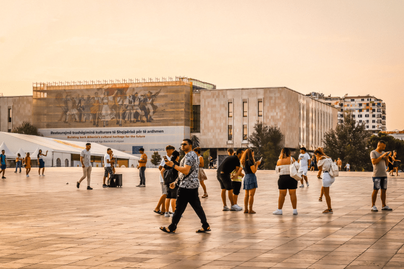 chi phí chăm sóc răng miệng ở Albania