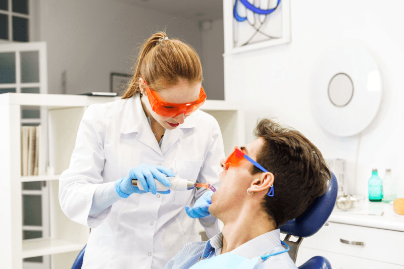 What Should I Do To Have Aesthetic and Beautiful Smile? Does Hollywood Smile Provide White Teeth? 2 Hollywood Smile