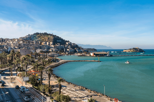 Coronas de cerámica en Kusadasi