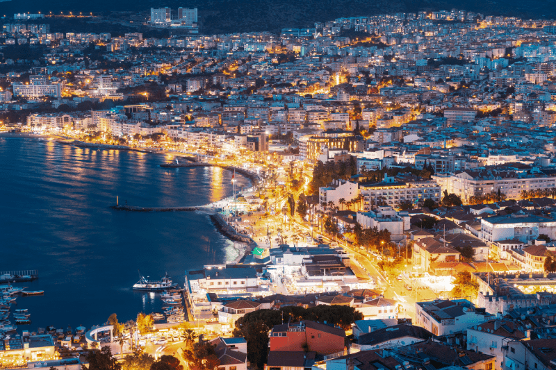 Facetas Dentárias em Kusadasi